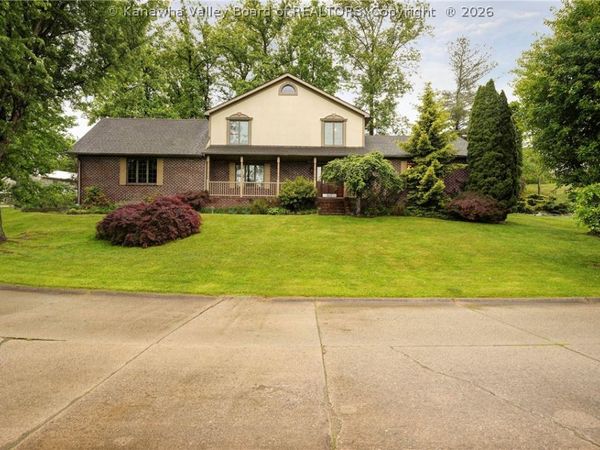 817 Shrewsbury Drive, St Albans, WV 25177