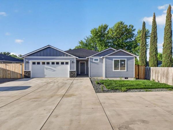 2969 Stonebrook Drive, Medford, OR 97504