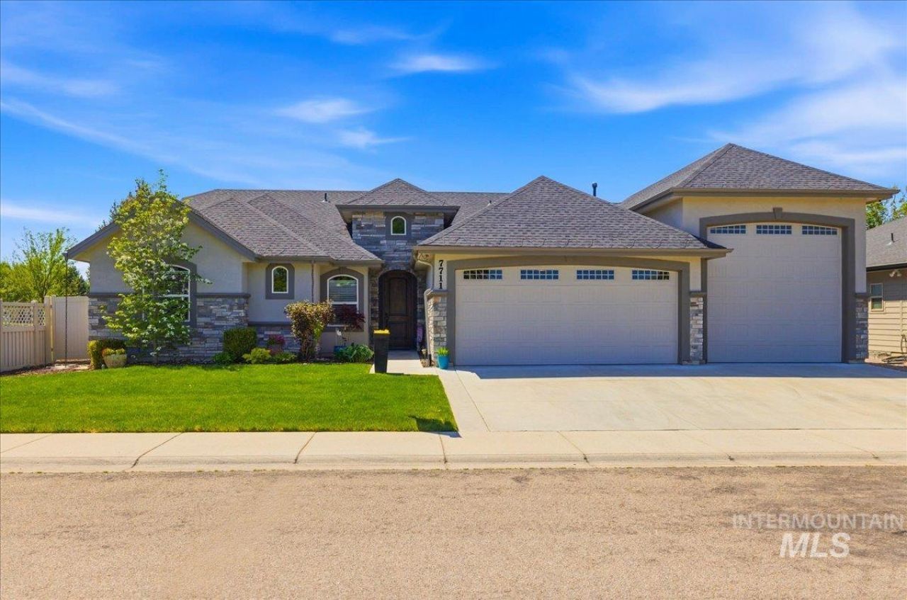 7711 North Rooney Ave, Boise, ID 83714 Main Photo