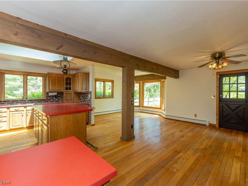7969 Dines Road, Russell, OH 44072 Photo 8