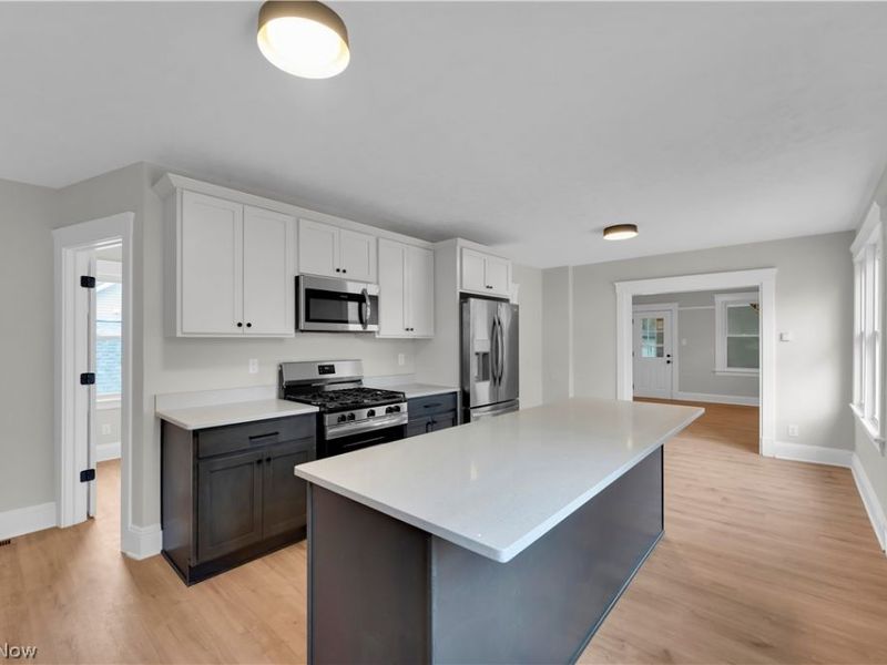 1330 W 67th Street, Cleveland, OH 44102 Photo 24