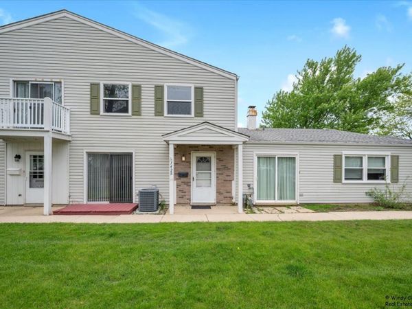 142 ANN Court , Unit B, Bartlett, IL 60103