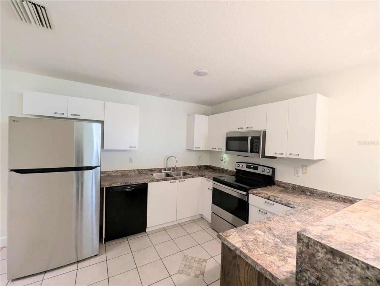 1808 36th Avenue E, Bradenton, FL 34208 Photo