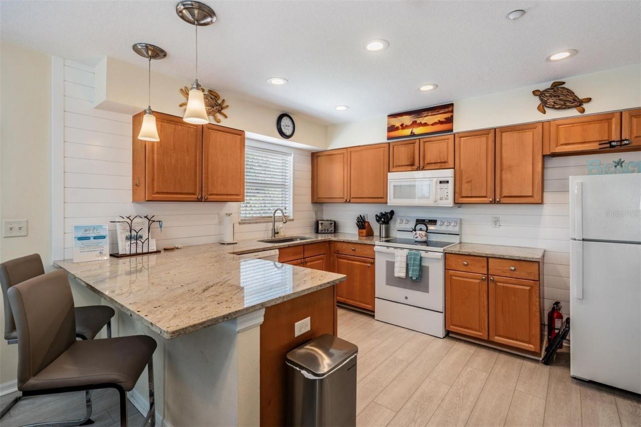 1500 Gulf Boulevard , Unit 204B, Indian Rocks Beach, FL 33785 Photo