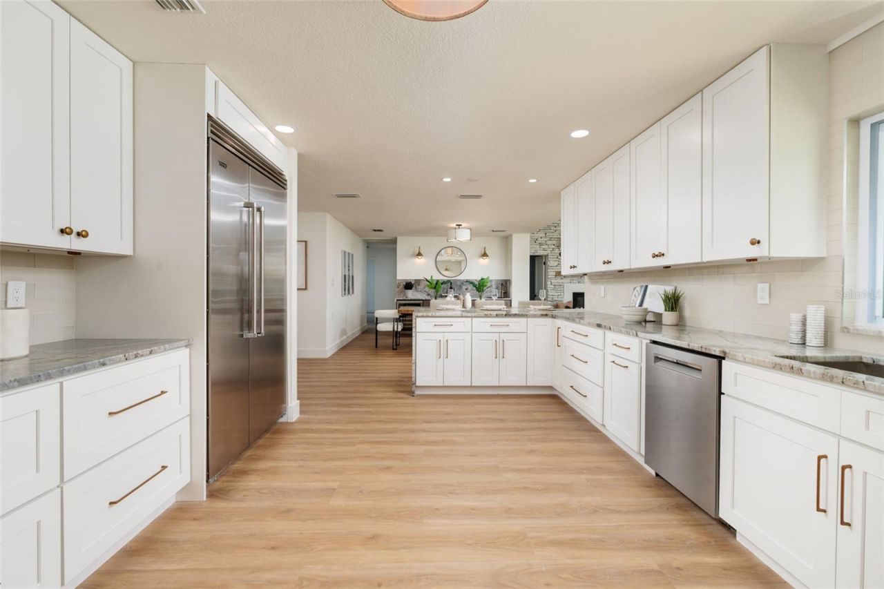 2063 Illinois Avenue Ne, Saint Petersburg, FL 33703 Photo