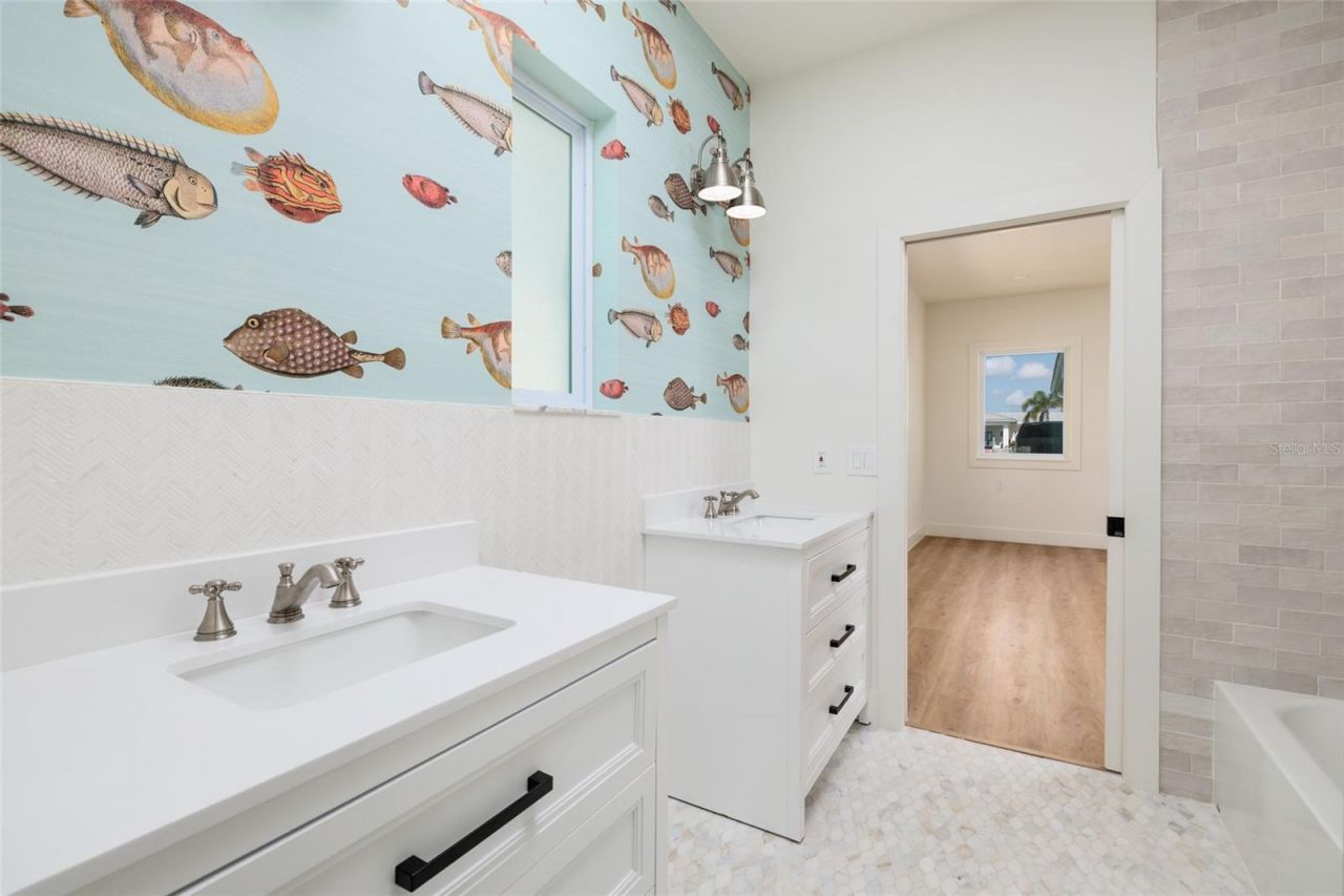 2063 Illinois Avenue Ne, Saint Petersburg, FL 33703 Photo