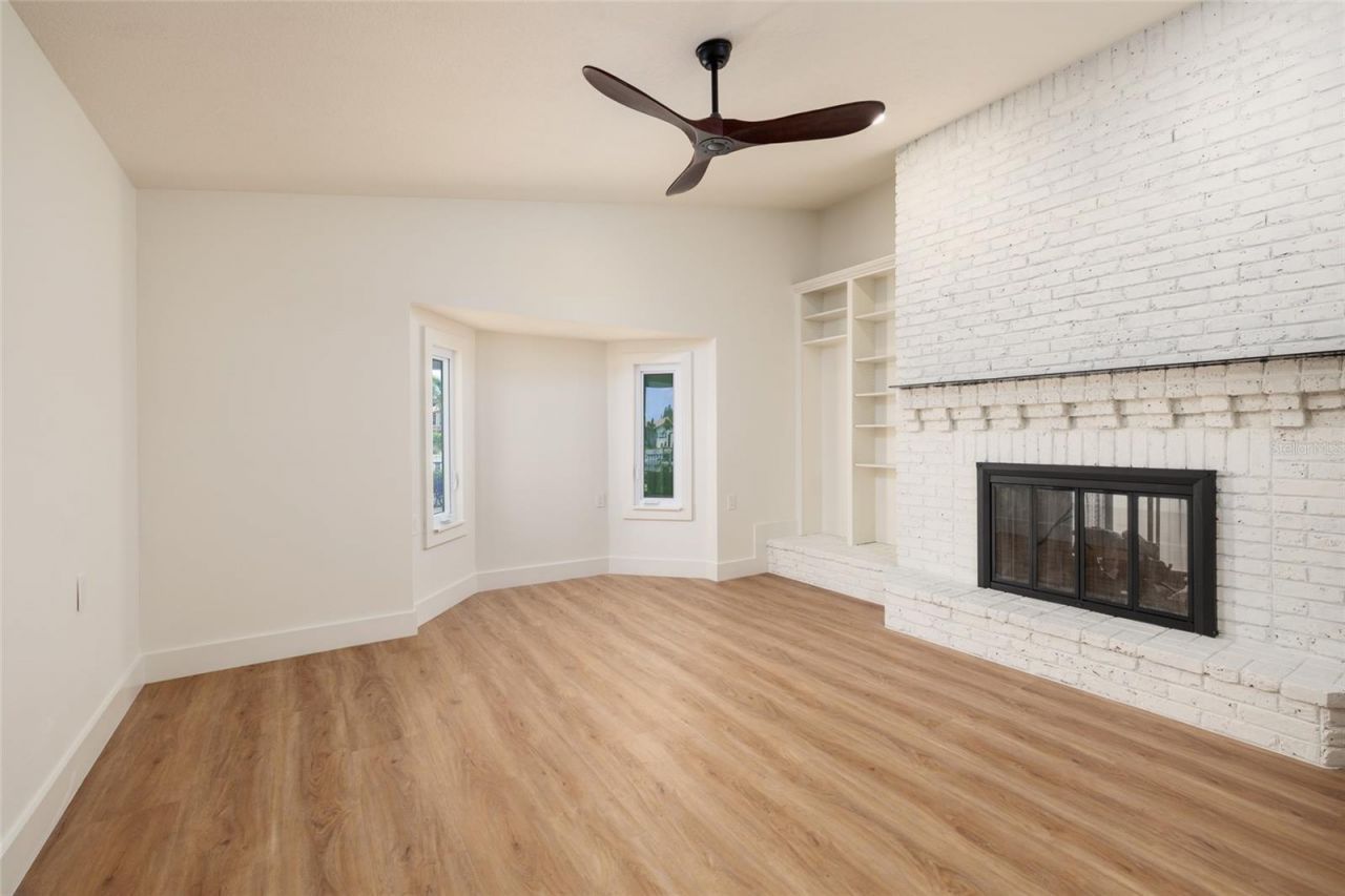 2063 Illinois Avenue Ne, Saint Petersburg, FL 33703 Photo