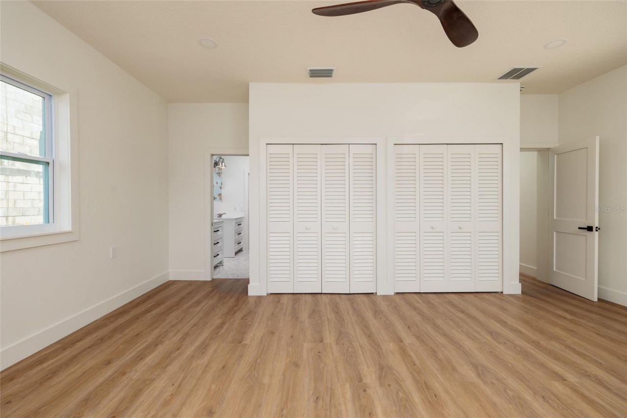 2063 Illinois Avenue Ne, Saint Petersburg, FL 33703 Photo