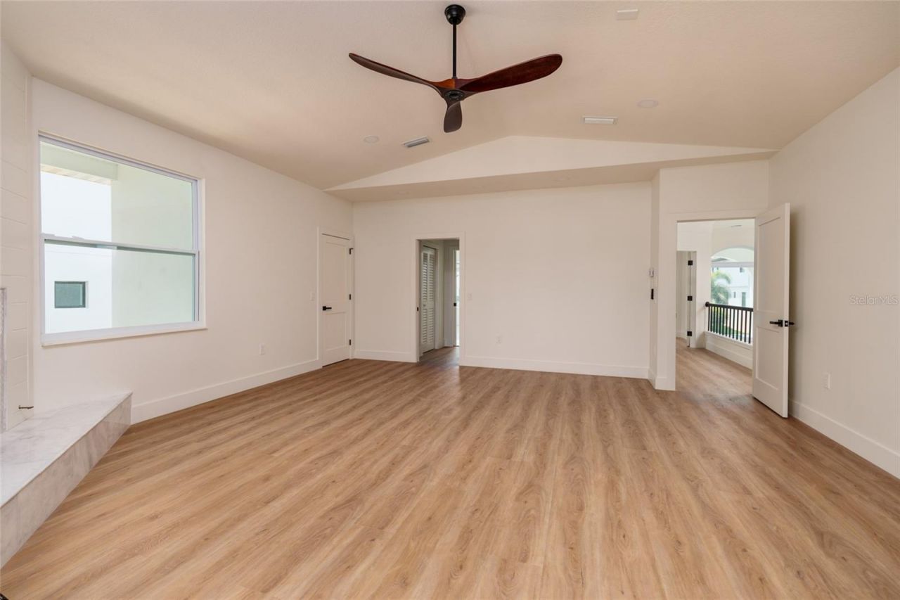 2063 Illinois Avenue Ne, Saint Petersburg, FL 33703 Photo