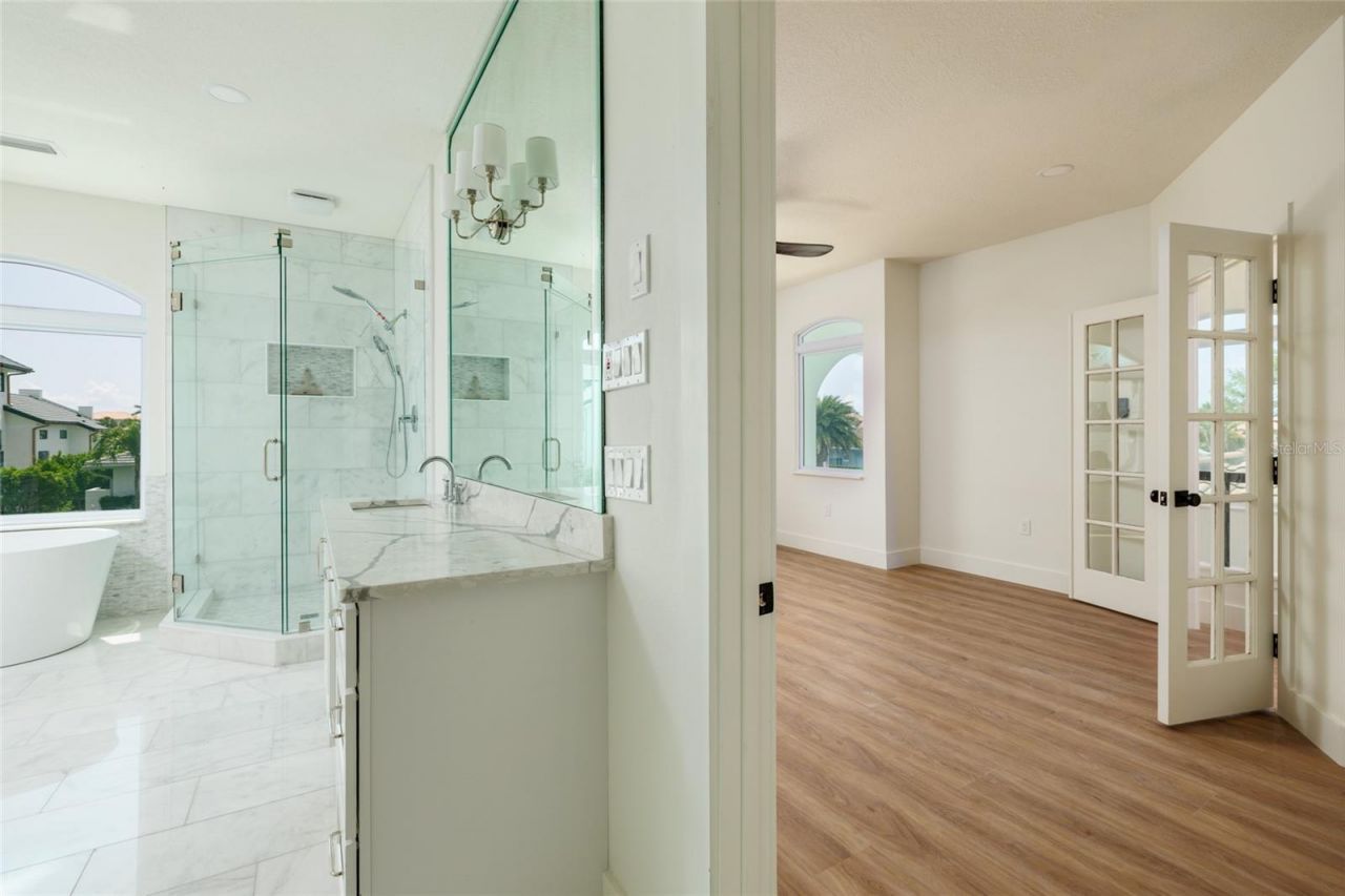 2063 Illinois Avenue Ne, Saint Petersburg, FL 33703 Photo
