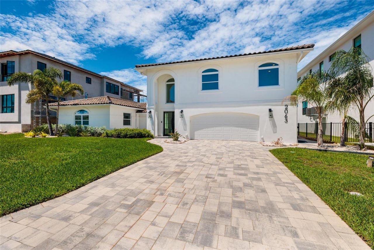 2063 Illinois Avenue Ne, Saint Petersburg, FL 33703 Photo