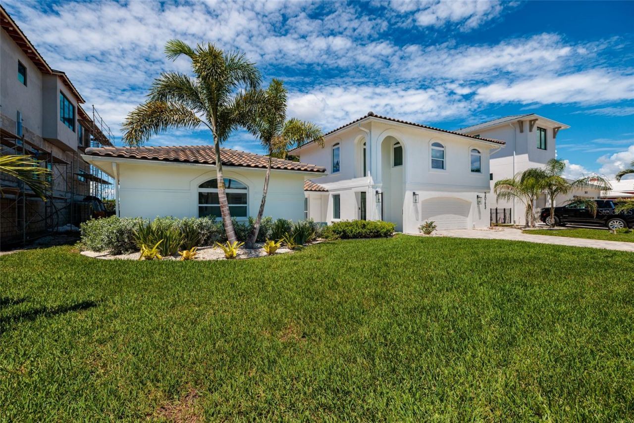 2063 Illinois Avenue Ne, Saint Petersburg, FL 33703 Photo