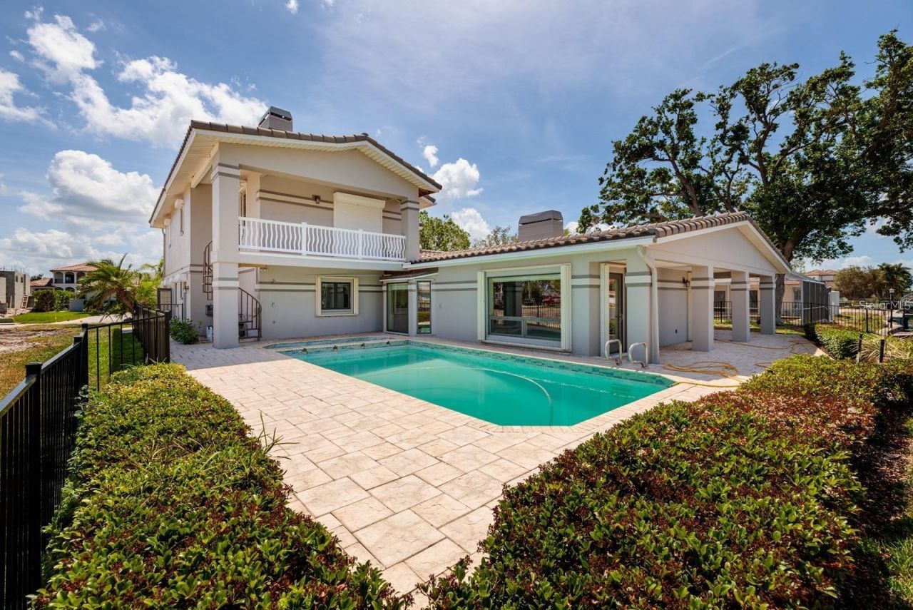 2063 Illinois Avenue Ne, Saint Petersburg, FL 33703 Photo
