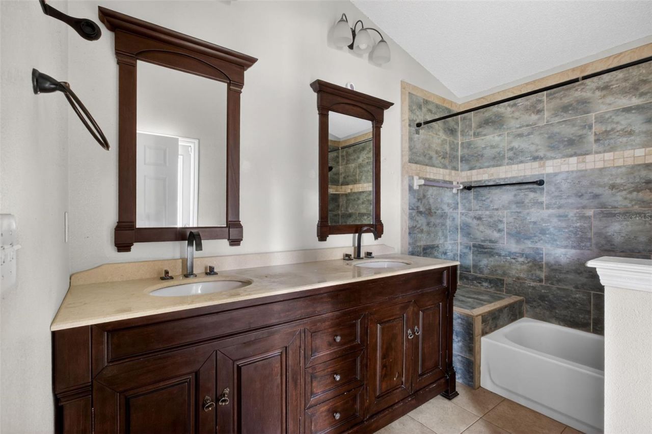 1015 Bartlett Court, Oviedo, FL 32765 Photo