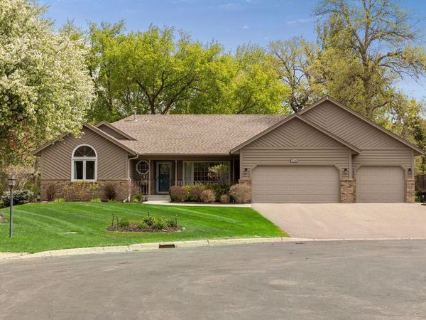 5718 Auto Club Circle, Bloomington, MN 55437
