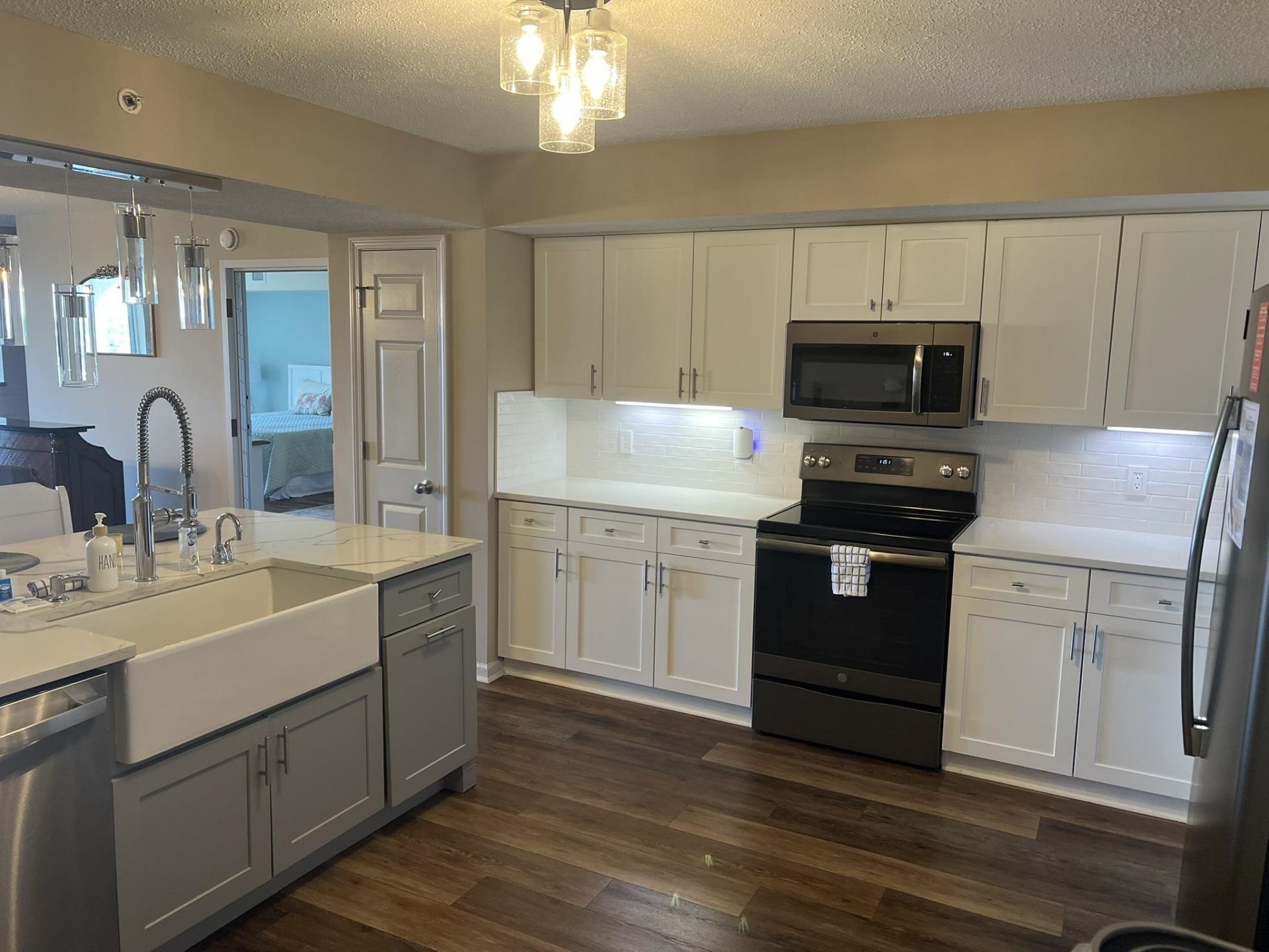 2151 Bridge View Ct. Photo 4
