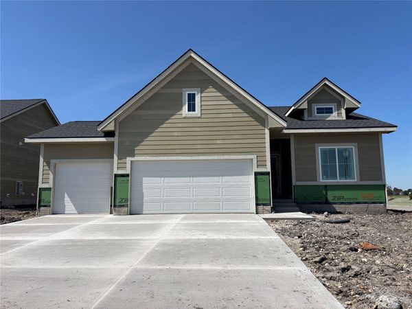 1105 SW 18th Court, Grimes, IA 50111