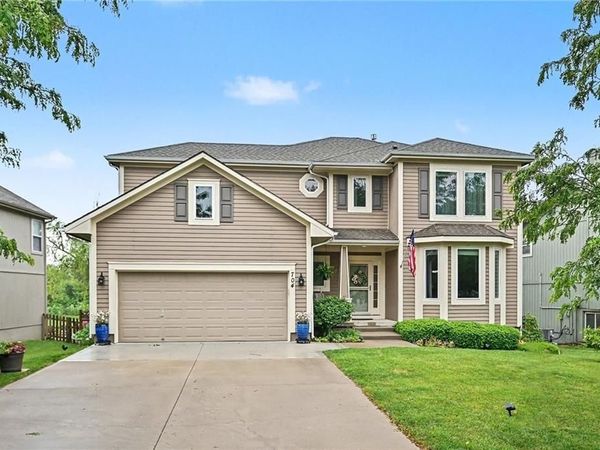 704 S Adams Street, Raymore, MO 64083
