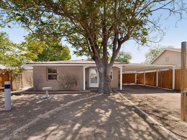 1216 Forrester Avenue NW, Albuquerque, NM 87104