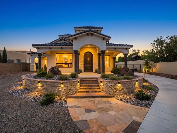 5005 Alberta Avenue NE, Rio Rancho, NM 87144