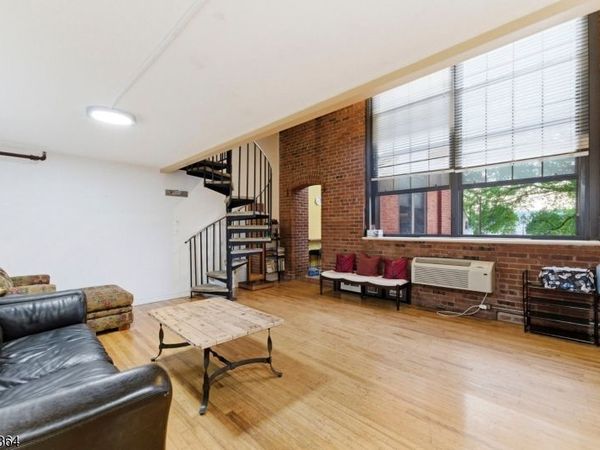 366 Trenton Ave, Paterson, NJ 07503