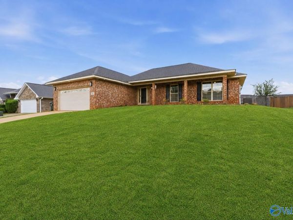 132 Bridge Crest Drive, Harvest, AL 35749