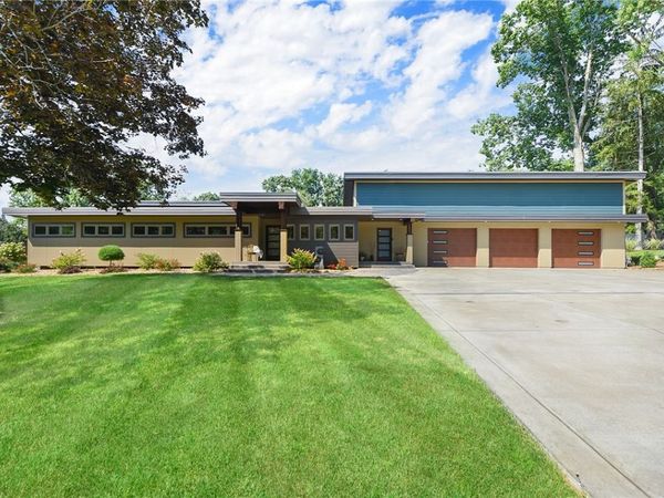 190 Canterbury, Canonsburg, PA 15317