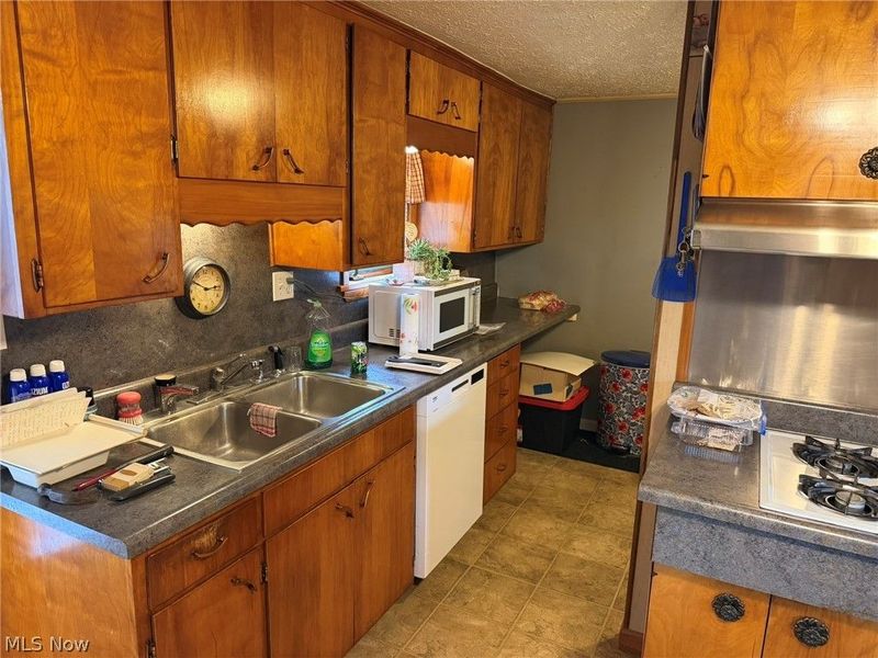 59 W Buckeye Street, West Salem, OH 44287 Photo 9