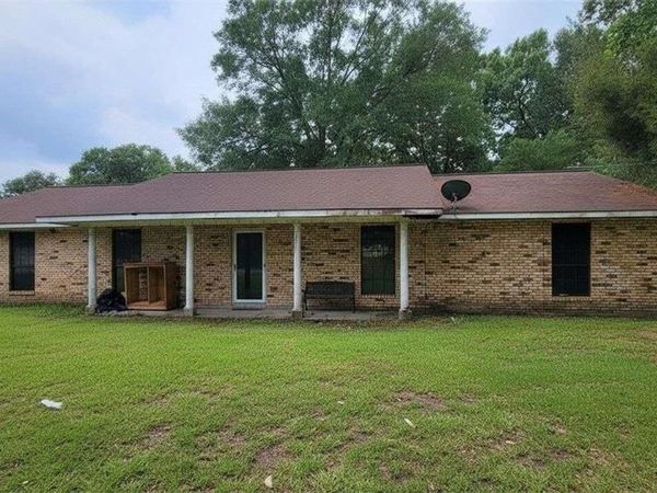 3591 HIGHWAY 104 , Opelousas, LA 70570