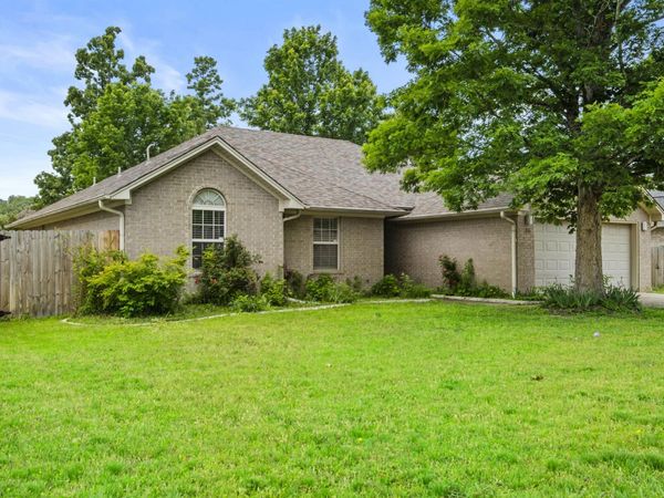 86 Magness Creek Drive, Cabot, AR 72023