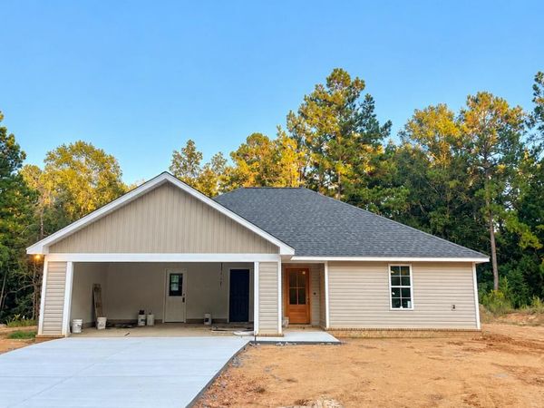 16 Adeline Ct., Sumrall, MS 39482