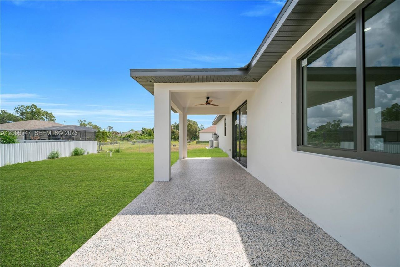 2606 40th St SW , Lehigh Acres, FL 33976 Photo