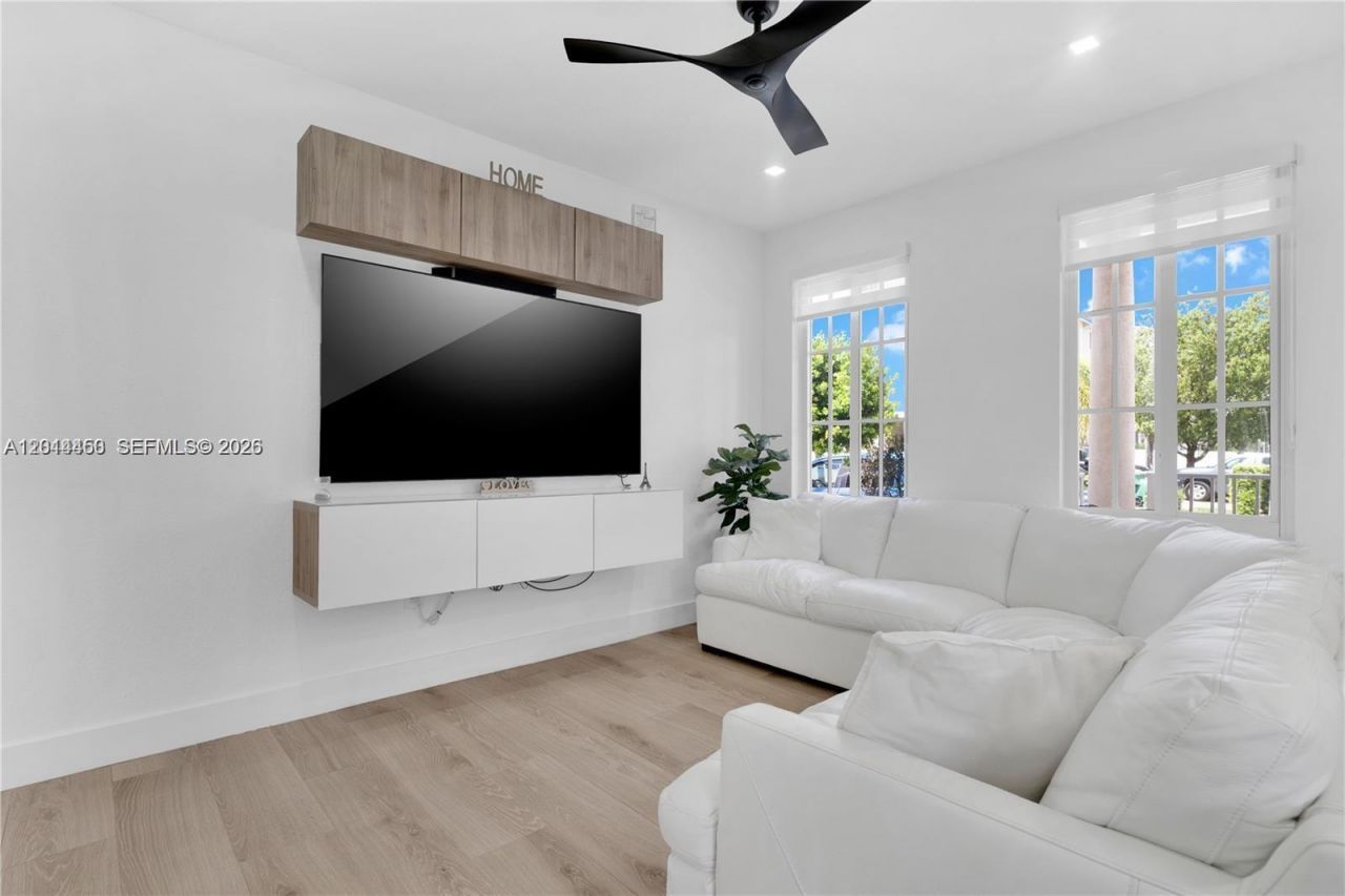 27345 SW 142nd Ave , Unit 27345, Homestead, FL 33032 Photo
