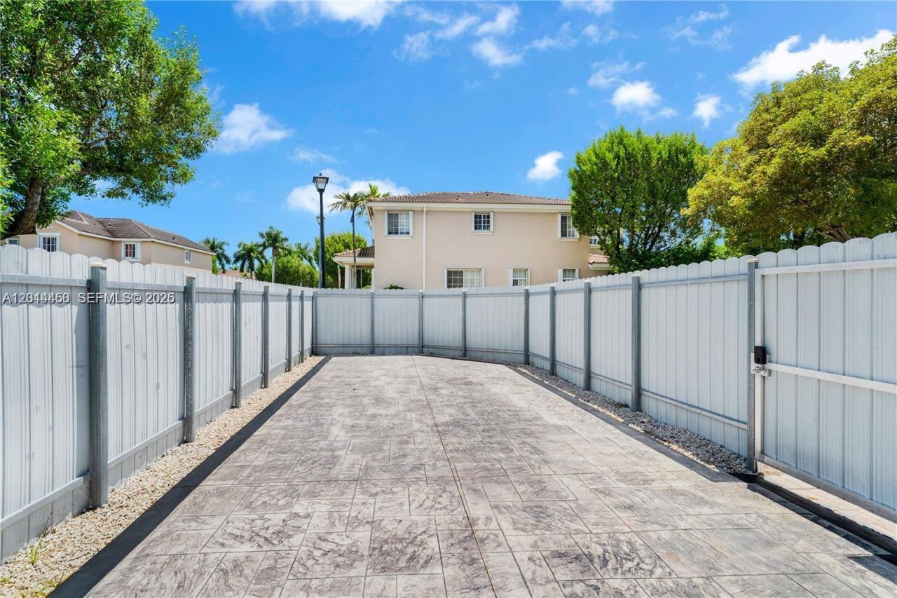 27345 SW 142nd Ave , Unit 27345, Homestead, FL 33032 Photo