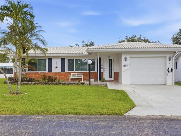 9011 NW 15th Pl , Plantation, FL 33322