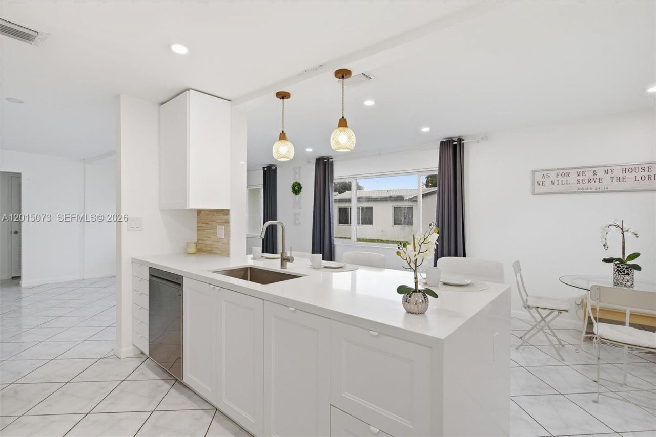 9011 NW 15th Pl , Plantation, FL 33322 Photo