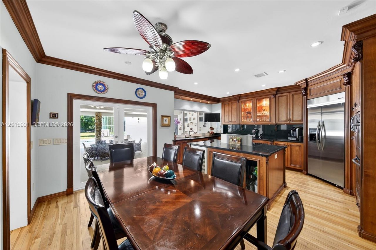 6650 SW 112th St , Pinecrest, FL 33156 Photo