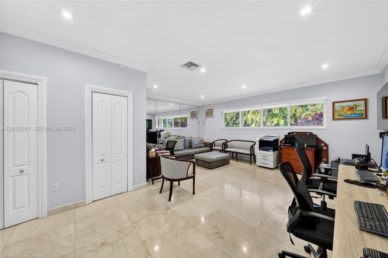6650 SW 112th St , Pinecrest, FL 33156 Photo