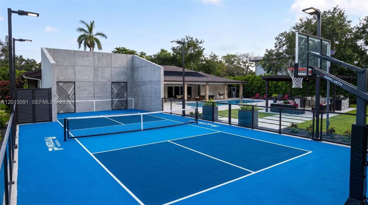 6650 SW 112th St , Pinecrest, FL 33156 Photo
