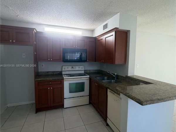 11472 NW 42nd St , Unit 11472, Coral Springs, FL 33065