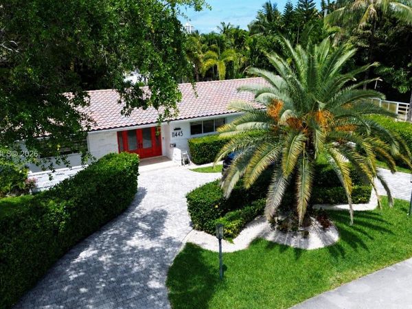 11445 N Bayshore Dr , North Miami, FL 33181
