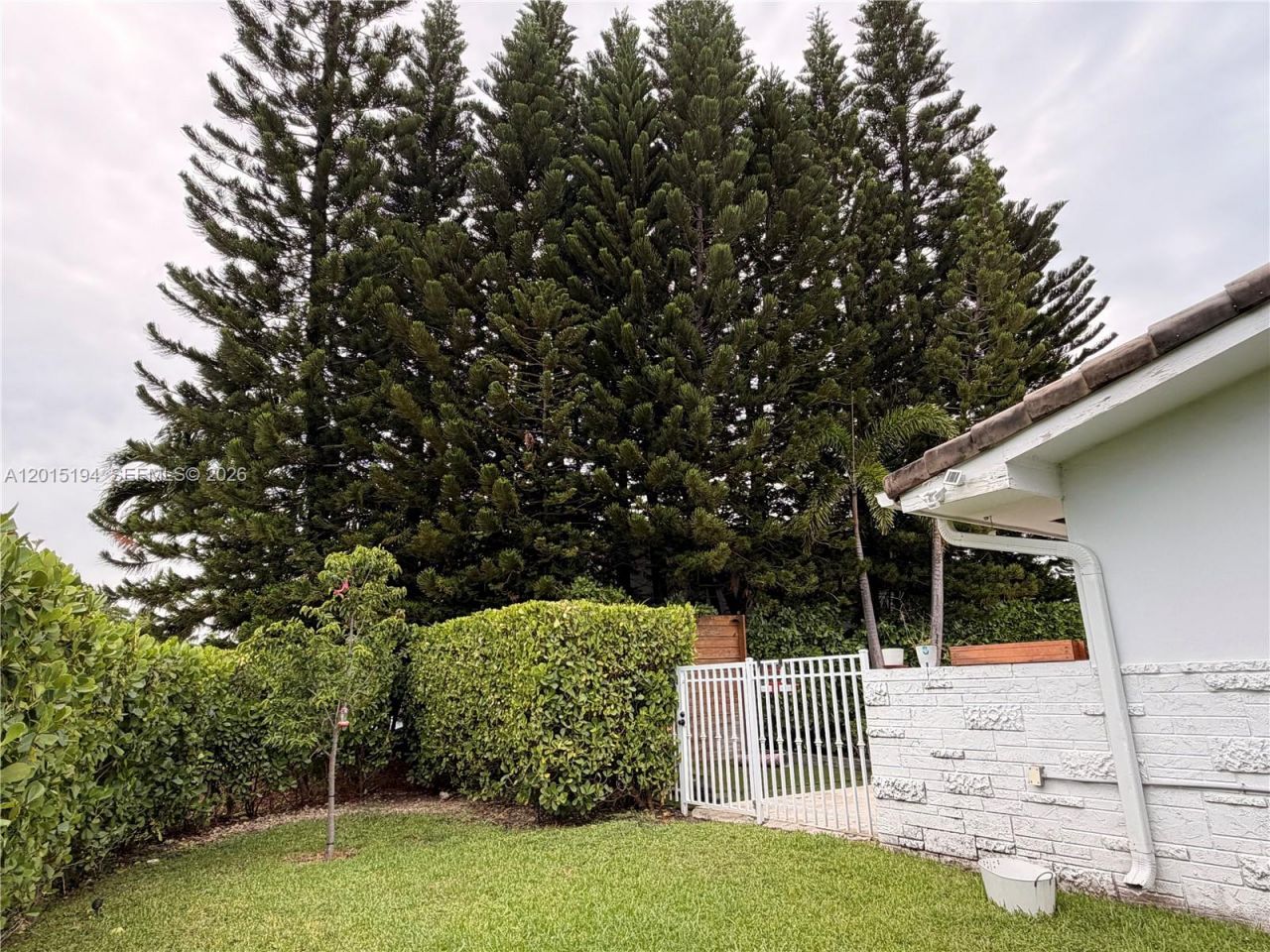 11445 N Bayshore Dr, North Miami, FL 33181 Photo