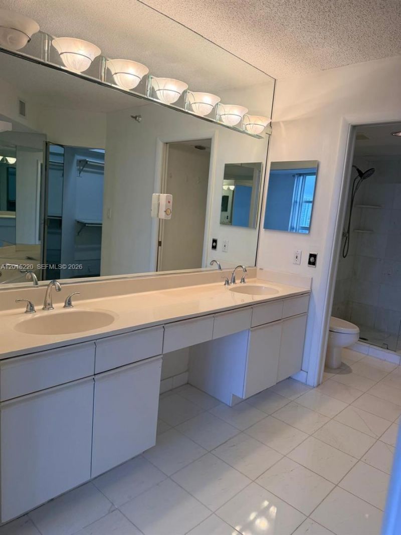19101 NE 36th Ct , Unit 1801, Aventura, FL 33180 Photo