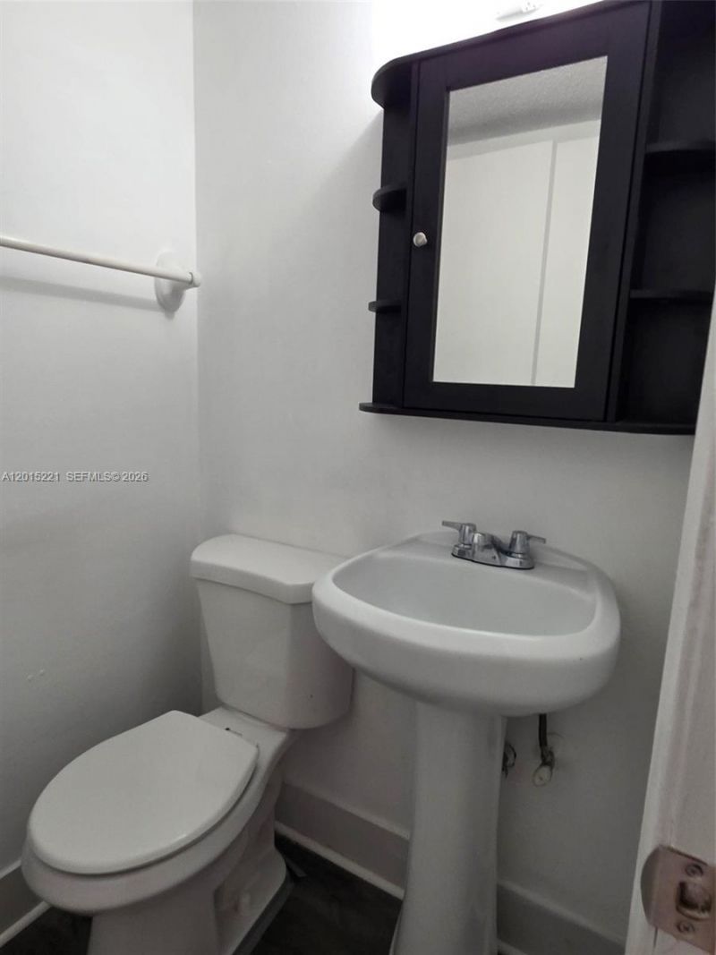 556 NW 114th Ave , Unit 101, Sweetwater, FL 33172 Photo