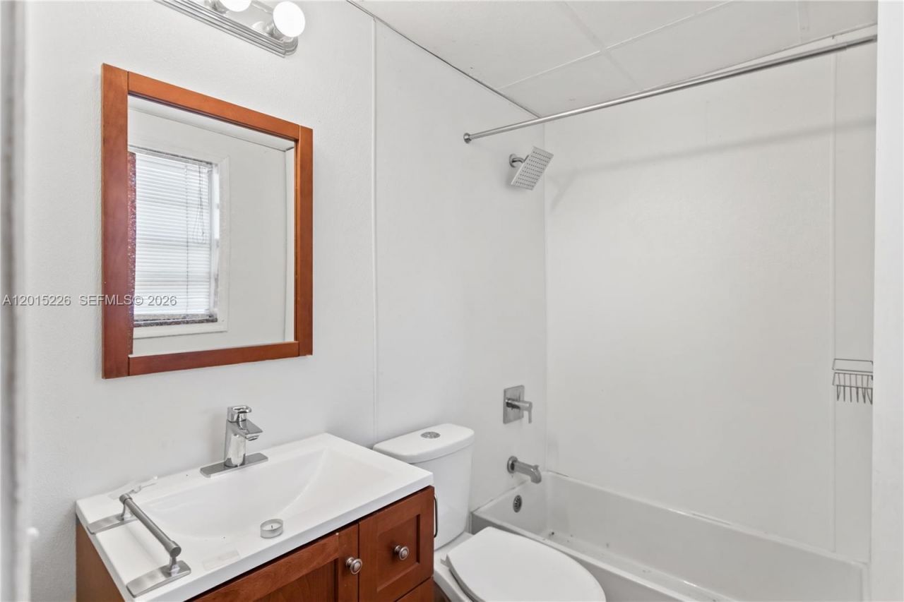 1730 SW 21st St, Fort Lauderdale, FL 33315 Photo