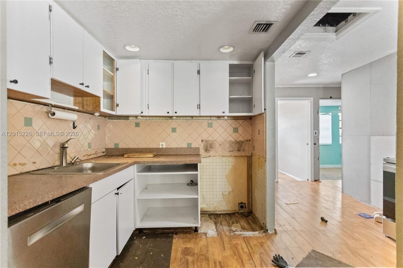 1730 SW 21st St, Fort Lauderdale, FL 33315 Photo