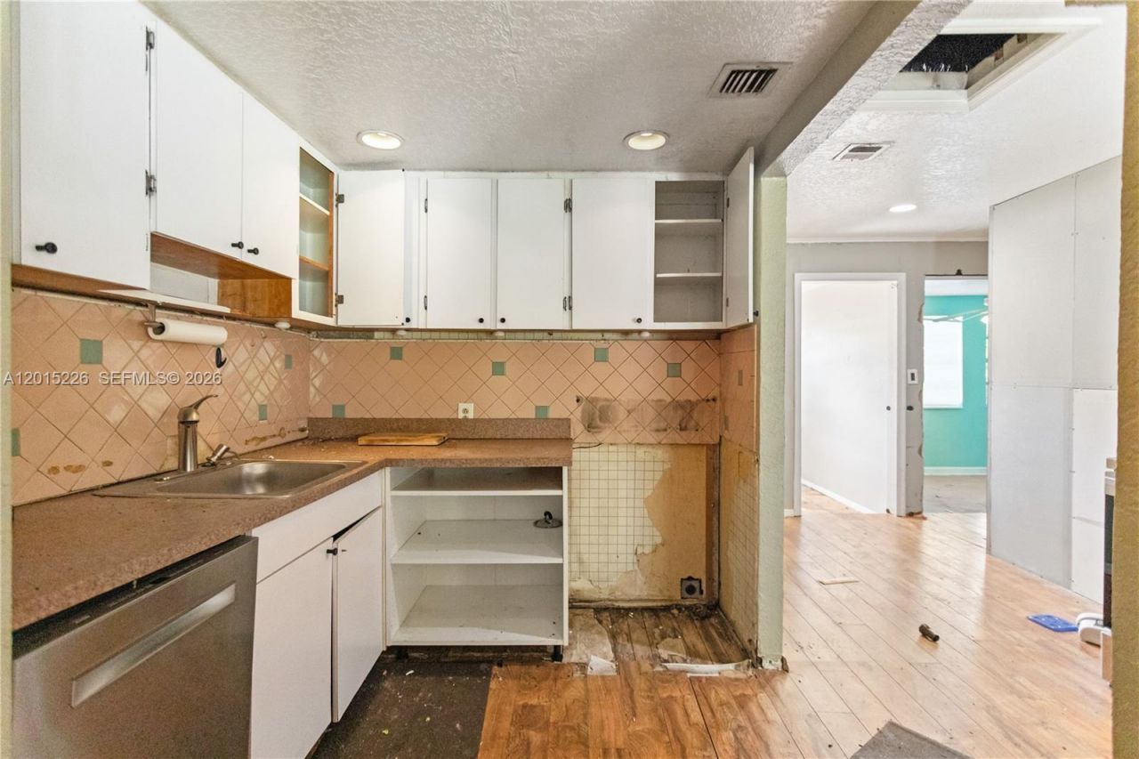 1730 SW 21st St, Fort Lauderdale, FL 33315 Photo