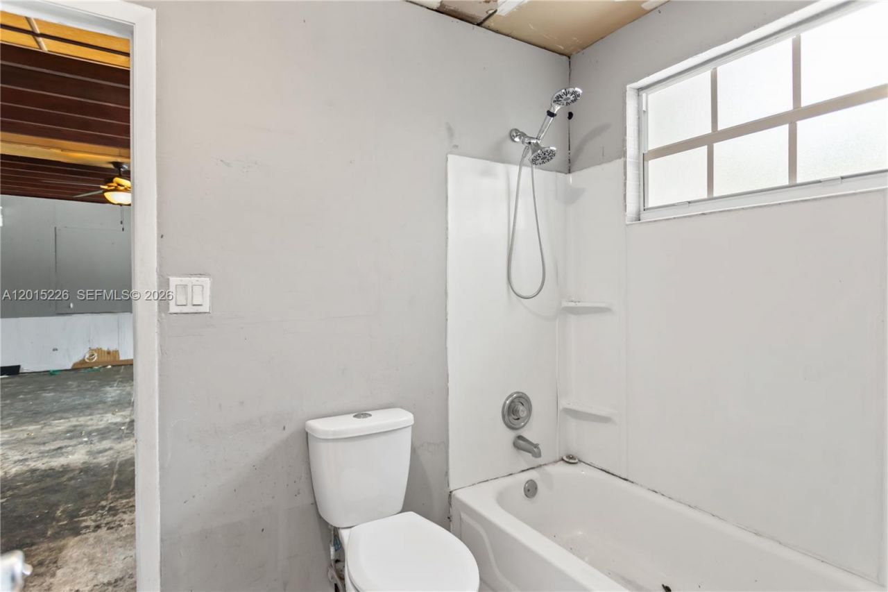 1730 SW 21st St, Fort Lauderdale, FL 33315 Photo