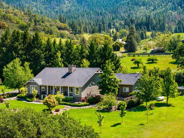 931 Hogan Road, Applegate, OR 97530