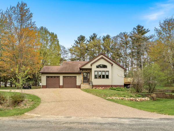 2418 Panorama Drive, Menomonie, WI 54751